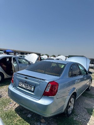 2013 yil Lacetti 1.8 gentra kuzov sotiladi
