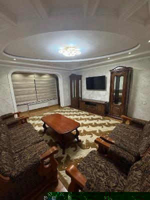 3-комнатная квартира в Алмазарском районе, Себзар