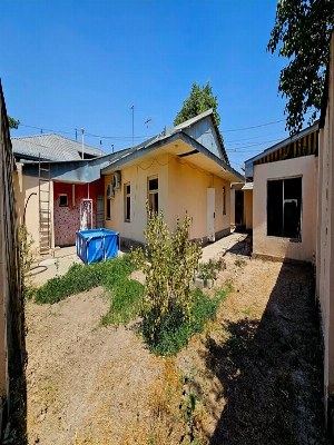 Дом 100 кв.м. на участке 4 сотки в Яшнабадском районе