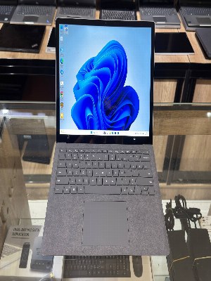 Microsoft Surface Laptop 4
