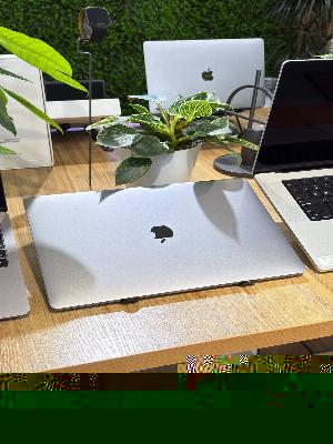 Ноутбук Apple MacBook Pro 15 дюймов 2019 Intel Core i9 16/512GB