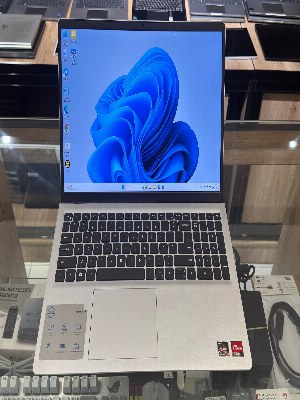 Ноутбук DELL Inspiron 15 3535