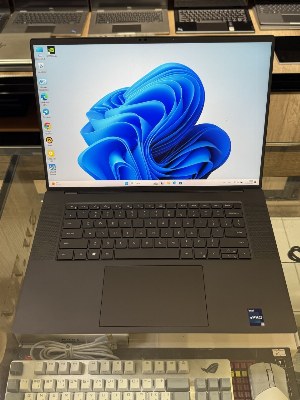 Ноутбук DELL Precision 5680 i9-13900H RTX 3500 Ada