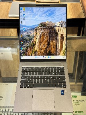 Ноутбук HP ZBook Firefly 14 G10