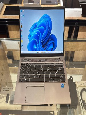 Ноутбук HP ZBook Firefly 15 G8
