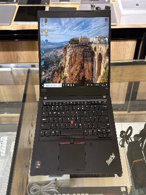 Ноутбук Lenovo ThinkPad T495s