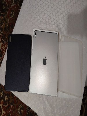 Планшет Apple iPad 11 128GB