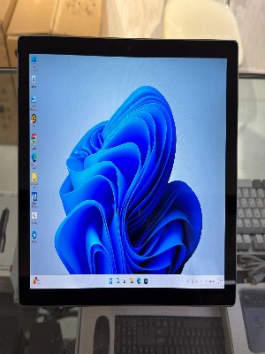Планшет Microsoft Surface Pro 7+