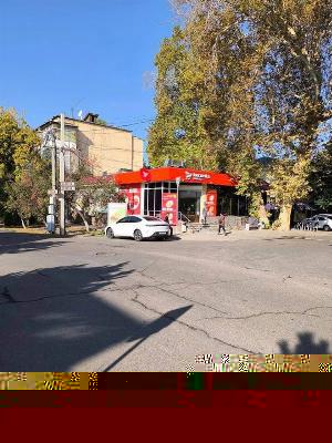 Продается 3-комнатная квартира в центре города, ул. Юнус Ражабий