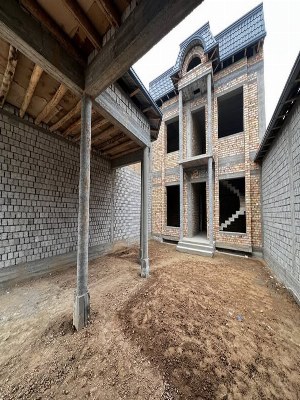 Продается дом (коробка) в Юнусабадском районе