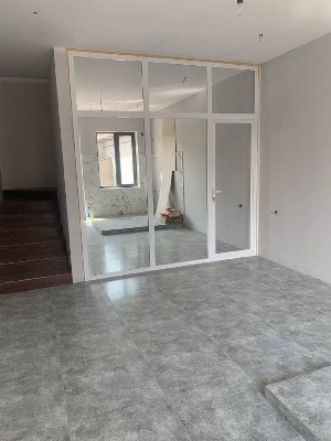 Продается дом с двором в Бешкургоне