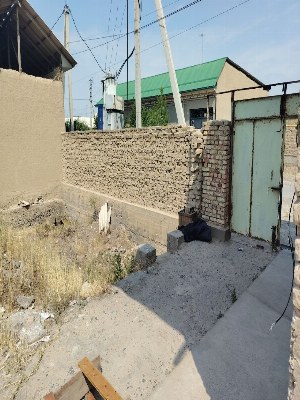 Продажа сухого участка земли в Намангане