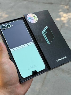 Samsung Galaxy Z Flip 6 5G 256GB