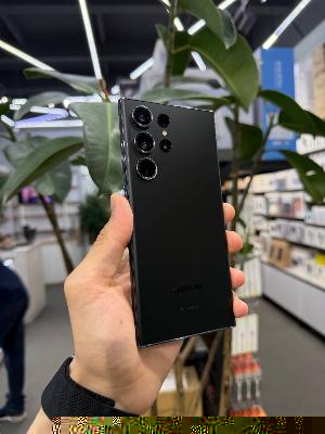 Samsung S23 Ultra 12/256 GB