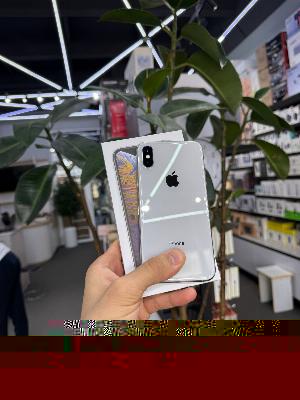 Смартфон Apple iPhone Xs 64GB