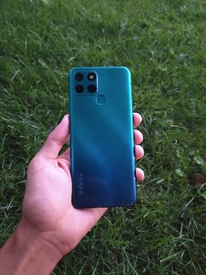 Смартфон INFINIX 2022