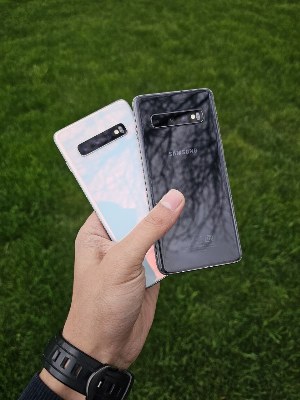 Смартфон Samsung Galaxy S10 128GB
