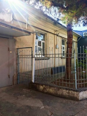 Участок с домом в Чиланзарском районе