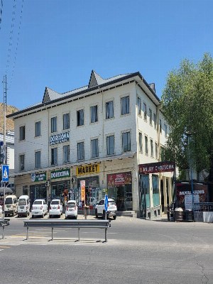 Вакансия: помощник повара, официанты, уборщица