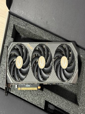 Видеокарта Zotac RTX 5070 Ti 16GB GDDR7