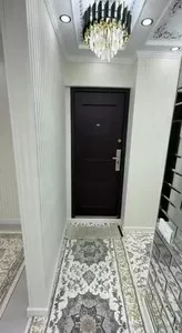 1-комнатная квартира (переделанная в 2-комнатную) на 2 этаже, 40 м2