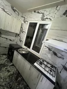 2-комнатная квартира, 50 м², 1/4 этаж, Чиланзар 18 квартал