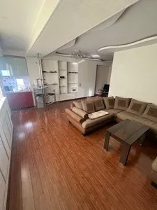 2-комнатная квартира, 57 м2, метро Космонавтов