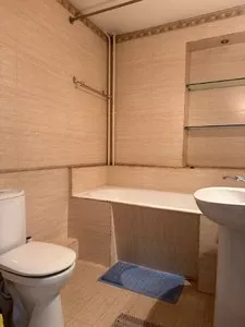 2-комнатная квартира 60 м² у ЦУМ, 3/4 этаж, частично с мебелью