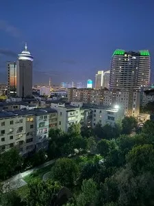 2-комнатная квартира, 64 м², Дружба Народов