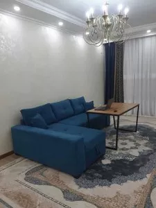 2-комнатная квартира, 80 м², 6/8 этаж
