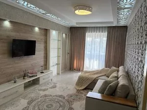 2-комнатная квартира на Ц-5, 60 м2