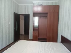2-комнатная квартира в аренду на метро Айбек, 60 м², с ремонтом