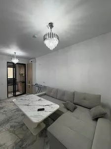 2-комнатная квартира в ЖК Ассалом Жомий, 45 м2