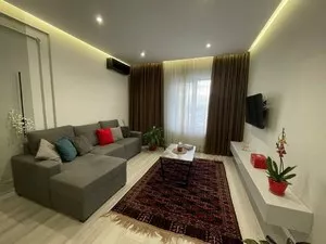 2-комнатная квартира в ЖК Лабзак, 50 м2