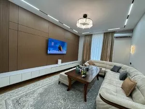 2-комнатная квартира в ЖК NRG Jomiy, 72 м2