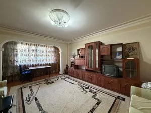 2-комнатная квартира в Яшнабадском районе, массив Риёзий