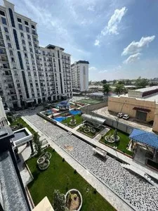 3-комн. квартира в ЖК Узбегим, 104 м2, коробка