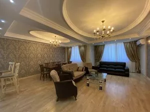 3-комнатная квартира, 125 м², 5/7 этаж, ул. Садыка Азимова