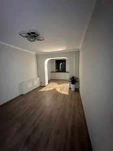 3-комнатная квартира, 68 м2, 4 этаж, ул. Садыка Азимова