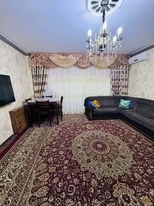 3-комнатная квартира, 72 м², Дружба Народов