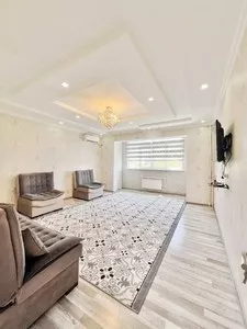3-комнатная квартира, 72 м², Дружба Народов