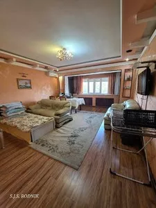3-комнатная квартира, 75 м², 5/9 этаж, Мирабадский район