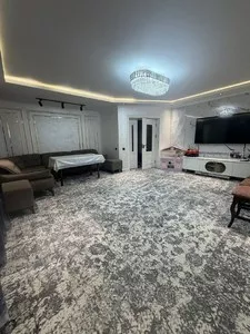 3-комнатная квартира, 80 м², 3 этаж, Ц-1