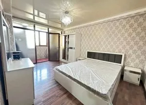 3-комнатная квартира, 80 м2, улица Нукус