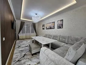 3-комнатная квартира на 1 этаже в районе Самкоч
