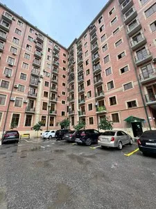 3-комнатная квартира на 9 этаже в новостройке, район Вокзала