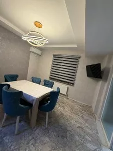 3-комнатная квартира на Геофизике, 70 м2
