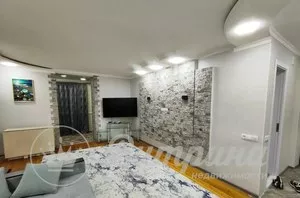 3-комнатная квартира на Новомосковской, 74 м2