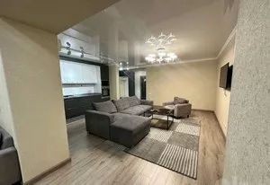 3-комнатная квартира на Ц1, 80 м2
