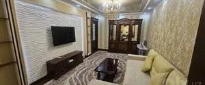 3-комнатная квартира на улице Айбека, 100 м2